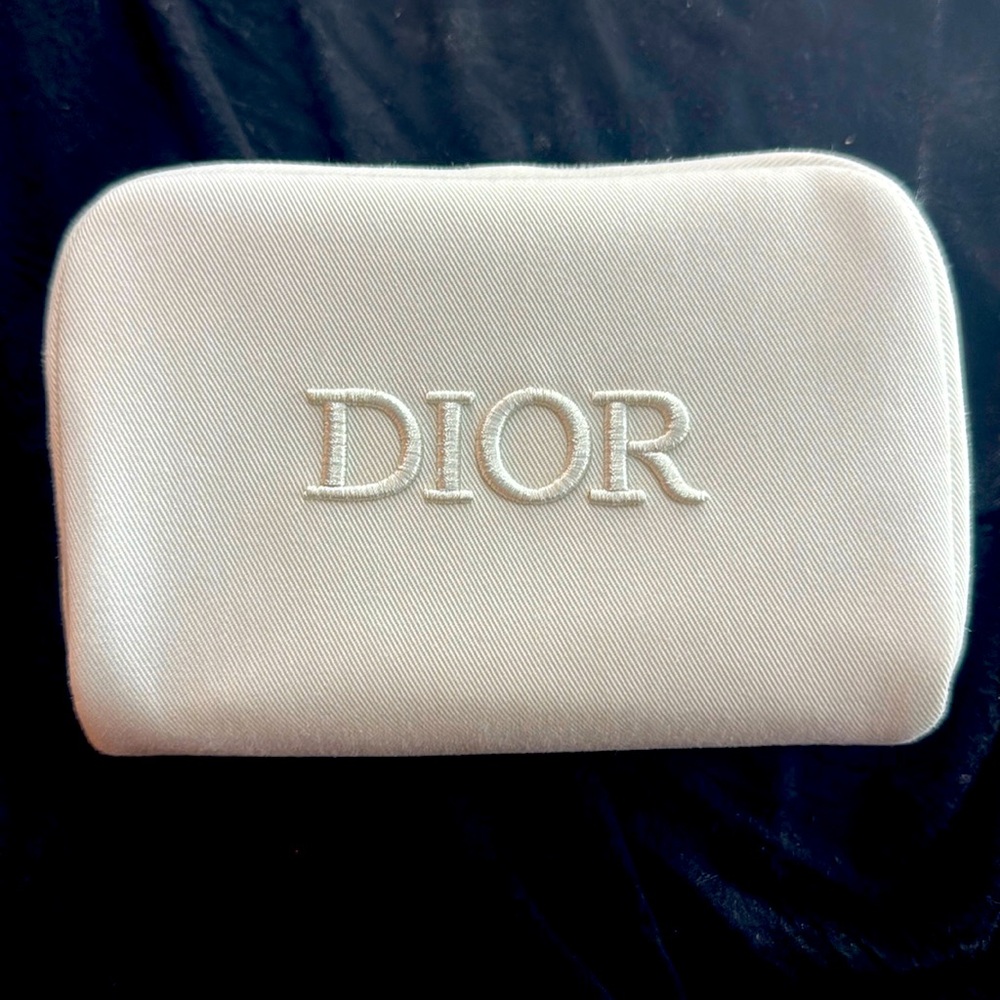 New small Dior makeup bag
